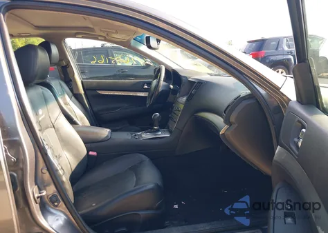 2013 Infiniti G37X из США, поврежденный, VIN JN1CV6AR6DM766489